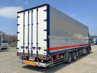 日野プロフィアアルミウイング大型（10t）[写真02]