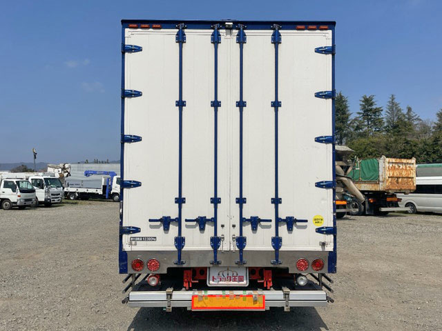 日野プロフィアアルミウイング大型（10t）[写真08]