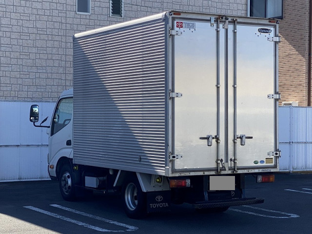 トヨタダイナアルミバン小型（2t・3t）[写真02]