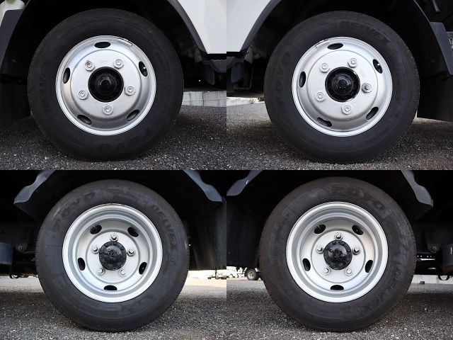 いすゞエルフ平ボディ小型（2t・3t）[写真16]