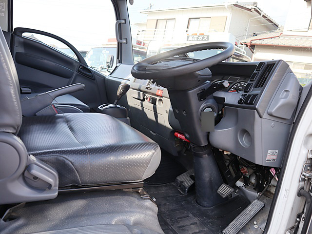 いすゞエルフ平ボディ小型（2t・3t）[写真20]