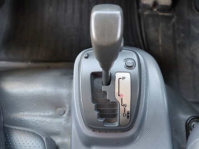 いすゞエルフ平ボディ小型（2t・3t）[写真23]