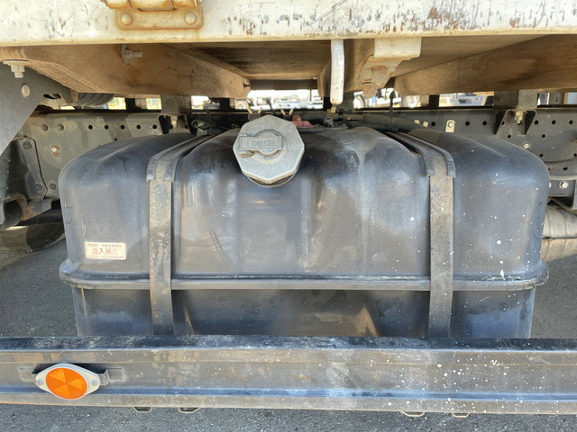 いすゞエルフ平ボディ小型（2t・3t）[写真19]