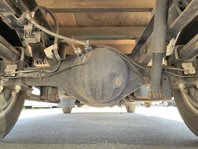 いすゞエルフ平ボディ小型（2t・3t）[写真24]