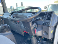 いすゞエルフ平ボディ小型（2t・3t）[写真32]