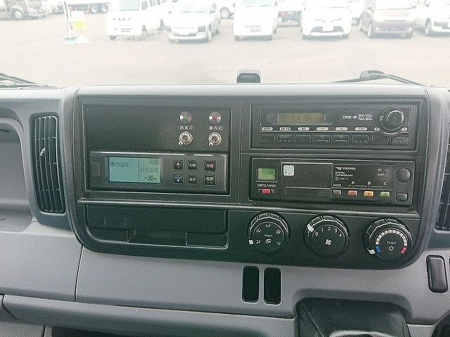 三菱ふそうキャンター冷凍車（冷蔵車）小型（2t・3t）[写真18]