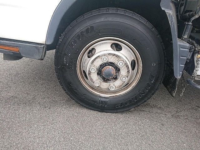 三菱ふそうキャンター冷凍車（冷蔵車）小型（2t・3t）[写真29]