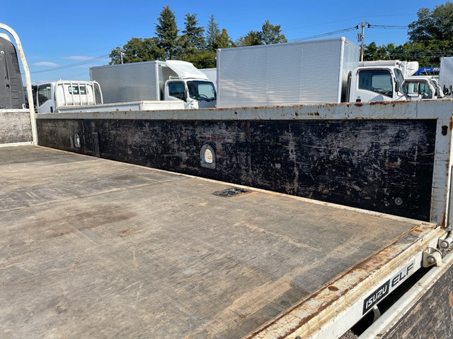 いすゞエルフ平ボディ小型（2t・3t）[写真14]