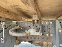 いすゞエルフ平ボディ小型（2t・3t）[写真18]