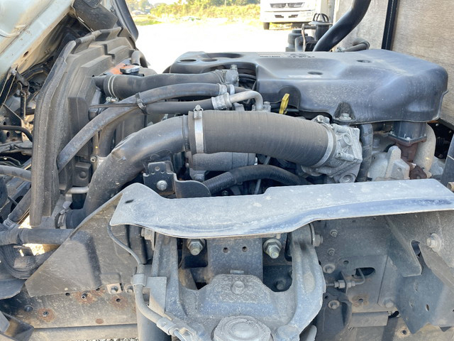 いすゞエルフ平ボディ小型（2t・3t）[写真22]