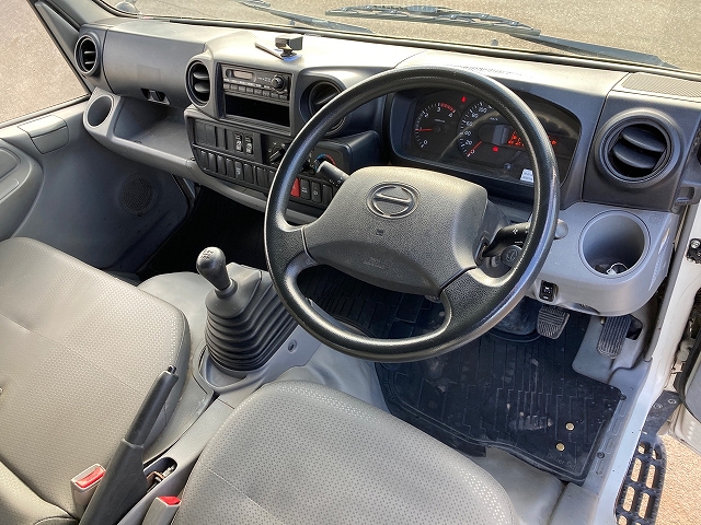 日野デュトロダブルキャブ（Wキャブ）小型（2t・3t）[写真10]