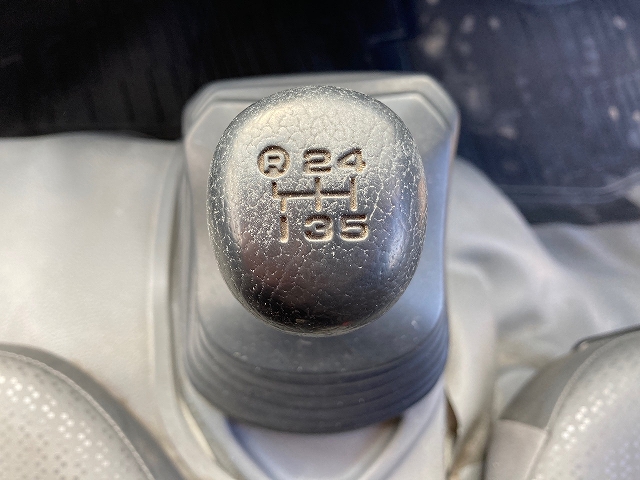 日野デュトロダブルキャブ（Wキャブ）小型（2t・3t）[写真06]