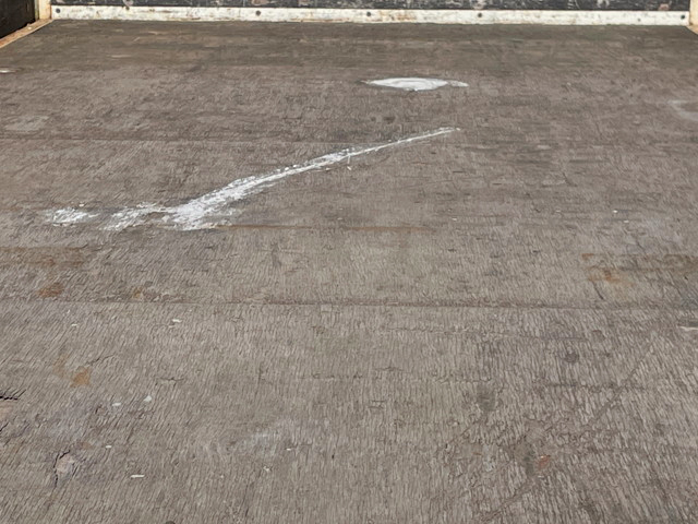 いすゞエルフ平ボディ小型（2t・3t）[写真13]