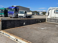 いすゞエルフ平ボディ小型（2t・3t）[写真15]