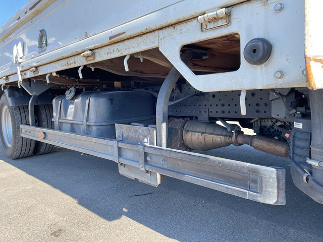 いすゞエルフ平ボディ小型（2t・3t）[写真16]