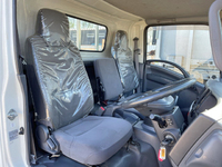 いすゞエルフ平ボディ小型（2t・3t）[写真30]