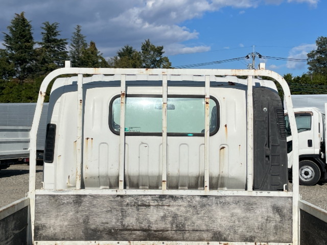 いすゞエルフ平ボディ小型（2t・3t）[写真12]