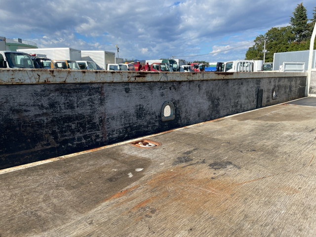 いすゞエルフ平ボディ小型（2t・3t）[写真14]