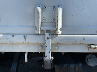 いすゞエルフ平ボディ小型（2t・3t）[写真16]