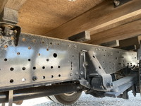 いすゞエルフ平ボディ小型（2t・3t）[写真21]