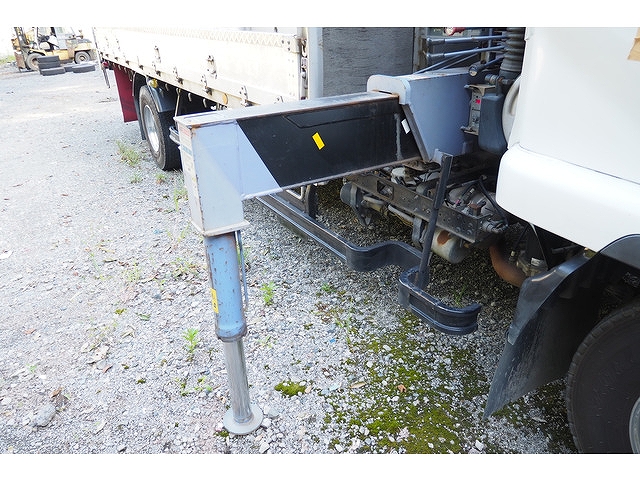 UDトラックスコンドルクレーン4段中型（4t）[写真11]