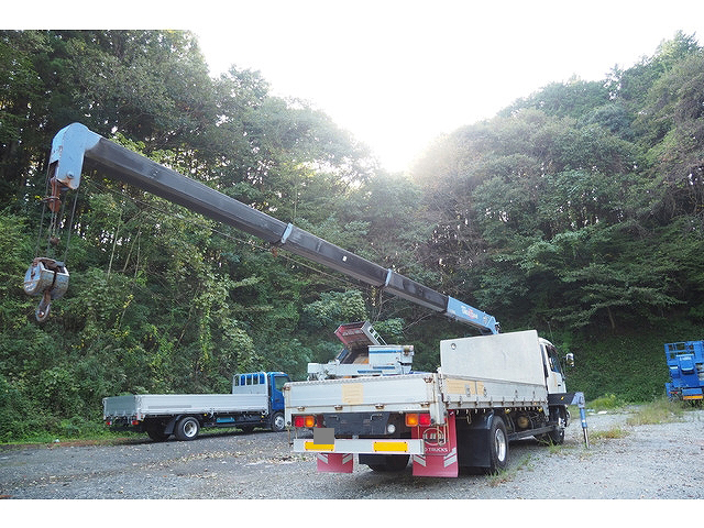 UDトラックスコンドルクレーン4段中型（4t）[写真15]