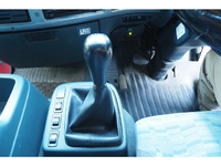 UDトラックスコンドルクレーン4段中型（4t）[写真37]