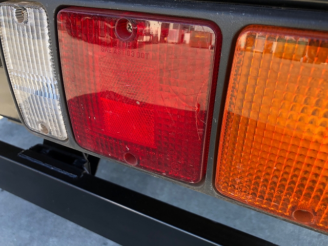 三菱ふそうキャンター平ボディ小型（2t・3t）[写真21]