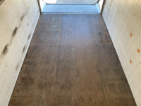 いすゞエルフパネルバン小型（2t・3t）[写真14]