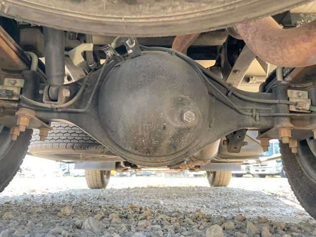 いすゞエルフパネルバン小型（2t・3t）[写真21]