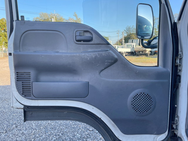 いすゞエルフパネルバン小型（2t・3t）[写真25]