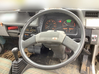 三菱ふそうキャンタークレーン3段小型（2t・3t）[写真29]