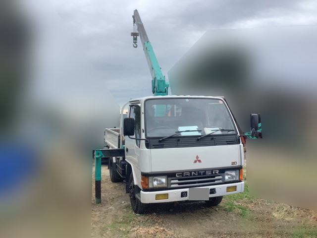 三菱ふそうキャンタークレーン3段小型（2t・3t）[写真03]