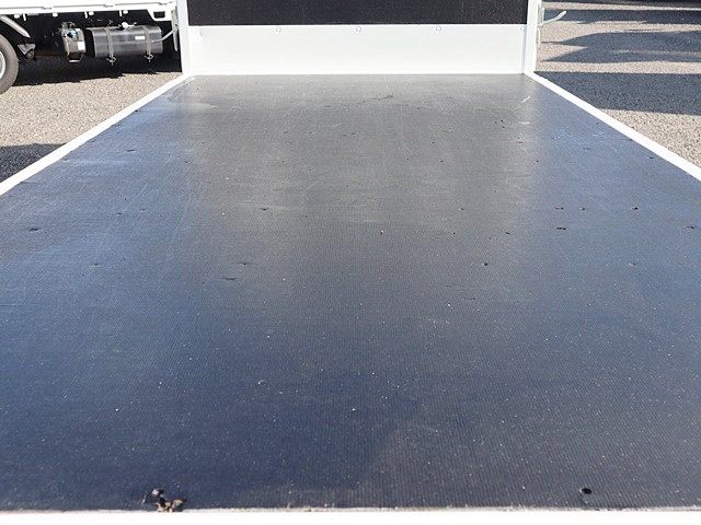 トヨタトヨエース平ボディ小型（2t・3t）[写真10]