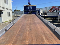 いすゞギガセルフクレーン4段大型（10t）[写真14]