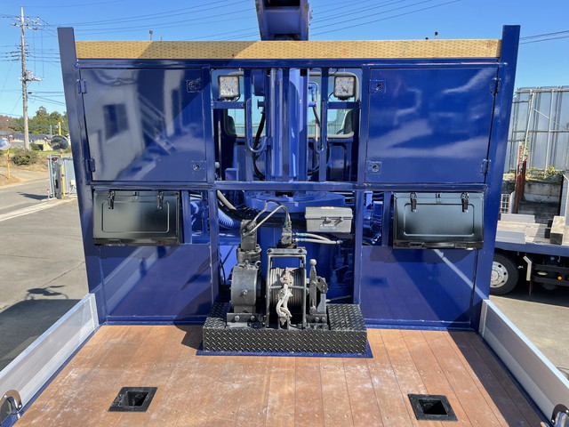 いすゞギガセルフクレーン4段大型（10t）[写真15]