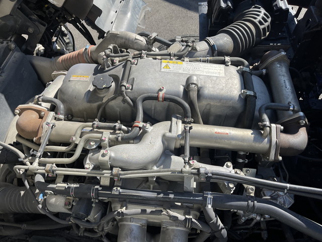 いすゞギガセルフクレーン4段大型（10t）[写真22]