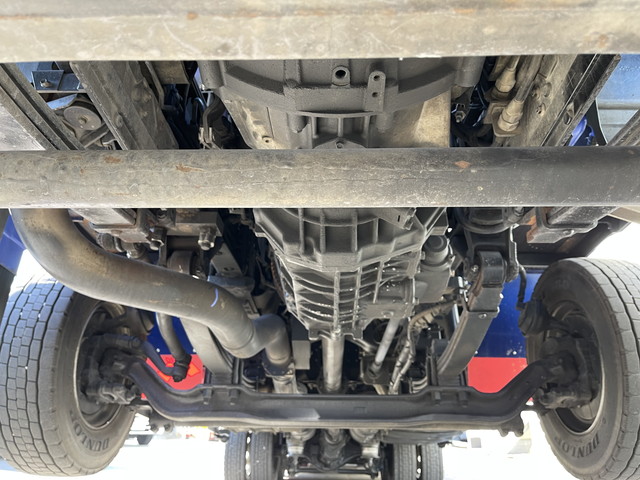 いすゞギガセルフクレーン4段大型（10t）[写真06]