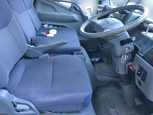 三菱ふそうキャンターガッツ高圧洗浄車小型（2t・3t）[写真24]