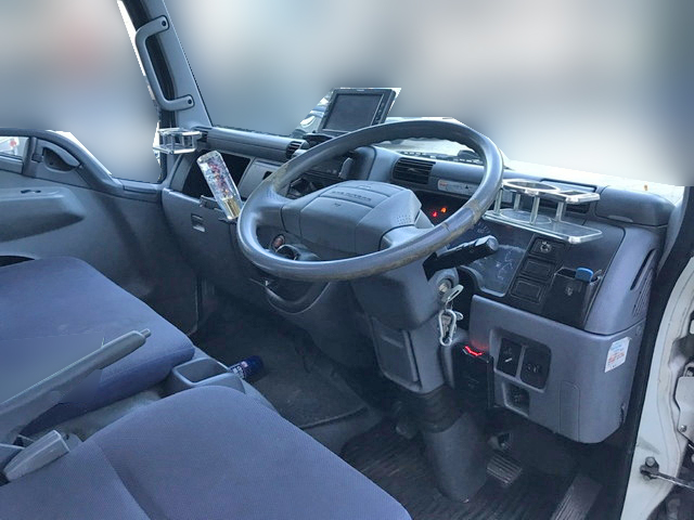 三菱ふそうキャンターガッツ高圧洗浄車小型（2t・3t）[写真25]