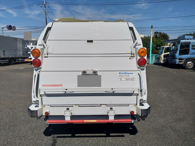 日野デュトロパッカー車（塵芥車）小型（2t・3t）[写真11]
