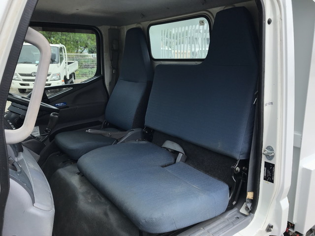 三菱ふそうキャンターダンプ小型（2t・3t）[写真26]