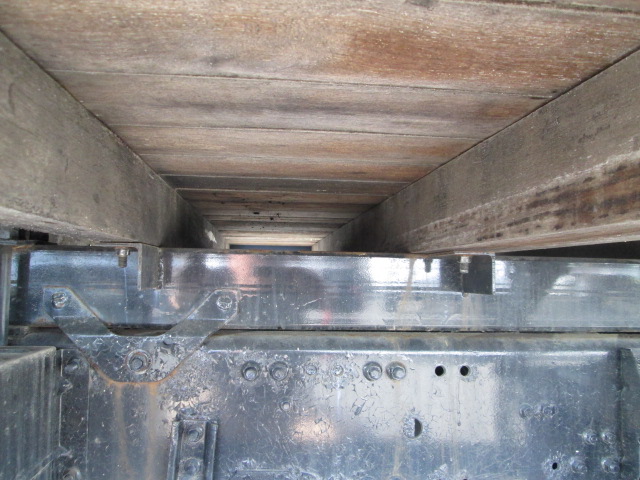 三菱ふそうファイター平ボディ中型（4t）[写真05]