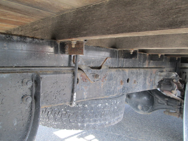 三菱ふそうファイター平ボディ中型（4t）[写真06]