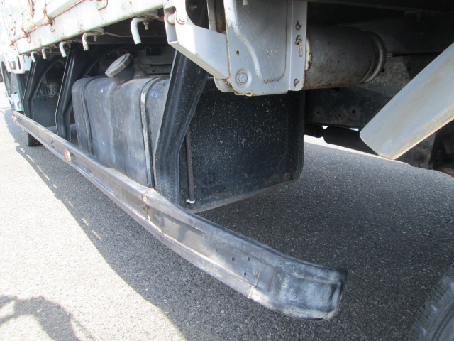 三菱ふそうファイター平ボディ中型（4t）[写真08]