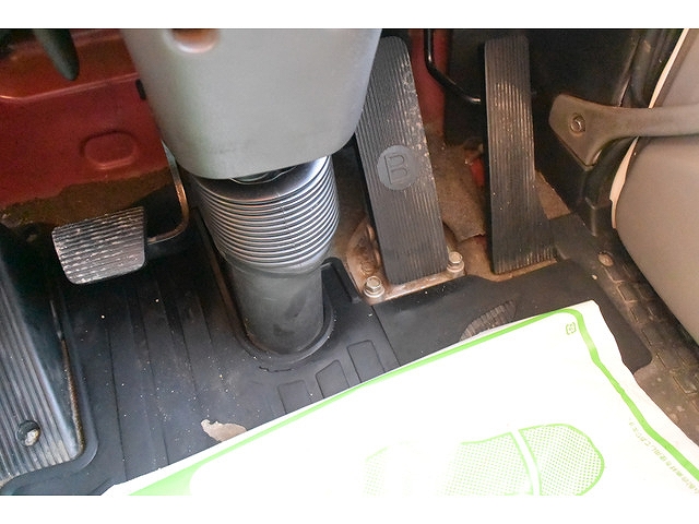 UDトラックスクオンセーフティローダー大型（10t）[写真36]