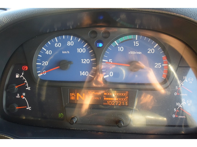 UDトラックスクオンセーフティローダー大型（10t）[写真38]