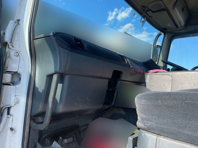 三菱ふそうスーパーグレートトレーラーヘッド（トラクターヘッド）大型（10t）[写真25]