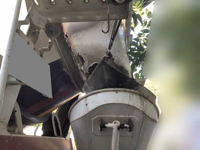 いすゞギガミキサー車（コンクリートミキサー）大型（10t）[写真06]