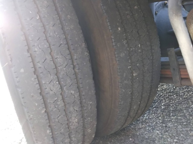 日野デュトロアームロール小型（2t・3t）[写真12]